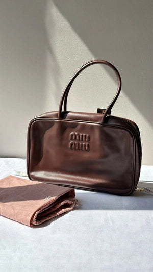 Borsa M